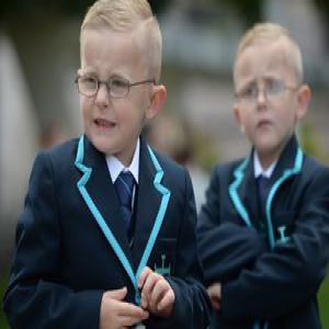 英国小学新规：孩子迟到父母“背锅”罚款