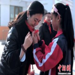 青海青联“暖冬行动”助农民工子女实现新春愿望