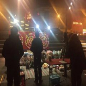 气球射击摊撞上天津“治枪患” 摊主：命不好