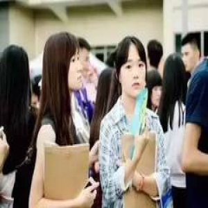 没有伞的孩子必须努力奔跑，大学四年给了我所有！