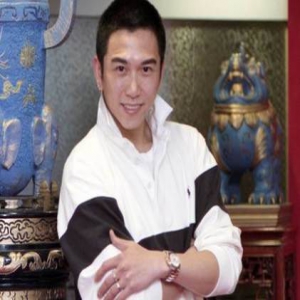 出席公益活动被问捐多少钱？温兆伦怒斥：愚蠢问题