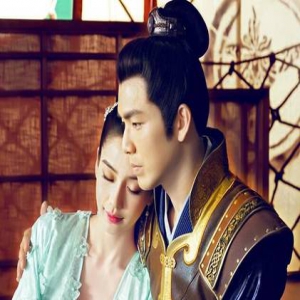 钟汉良拍吻戏超投入 却被小肚腩抢了镜(图)