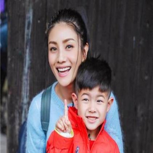 胡可：和儿子相处会把自己放在与他平等的位置