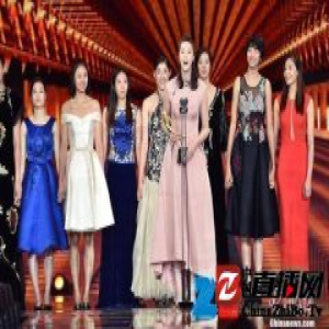 体坛风云人物颁奖：女排揽四项大奖 现场致敬郭川