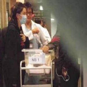 Baby产后下床活动了？经纪人：误传！