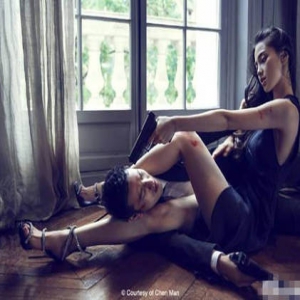 超大胆！黄晓明捧Baby美臀 长腿挑逗好诱惑