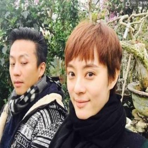 难得邓超认真秀恩爱 却被网友吐槽：你是假的吧！