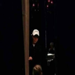 小迷妹又见小哥哥！甜馨一家与王源吃饭