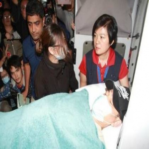 刘德华欲出院未获批：未消肿消炎 睡着都会疼醒