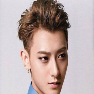 黄子韬退出春晚因身体不好 本来要表演武术