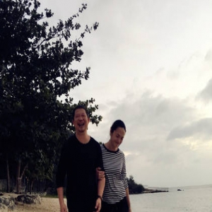 姚晨微博秀恩爱：就算老了也能忆起年轻时的模样(图)