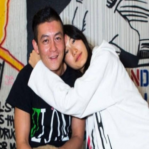 陈冠希晋升做父亲？干爹黄秋生：恭喜他