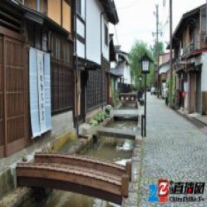 中日农村爱建别墅 国内乡村豪宅为何没有日本的美