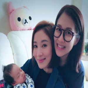 杨怡抱陈敏之孩子尽显母爱 网友：你的造人计划呢？