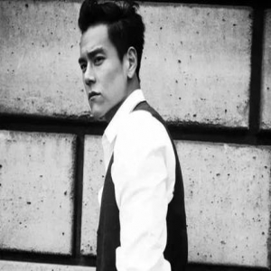 女孩观影开闪光灯拍照被狠打 竟是为了彭于晏？