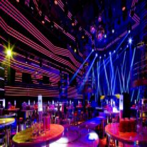 厉害了这家酒吧！用混凝土打造出了“五十度灰”空间