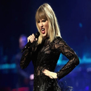 怎么了？霉霉自曝献唱超级碗前夜是其2017年唯一表演