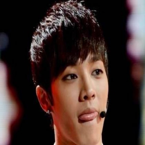 亚洲最时尚面孔 姚晨第一引热议