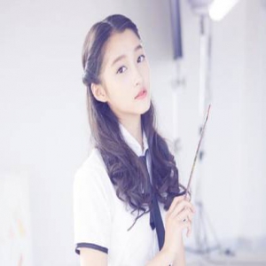 艺考学霸关晓彤分享经验 戏尽量假期拍