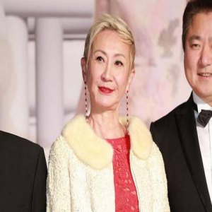 施南生获柏林摄影奖 巩俐许鞍华曾获此奖