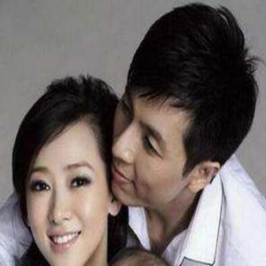 48岁翁虹结婚10年等不到婚礼 老公的理由竟是…