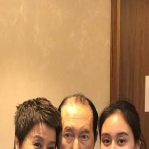 赌王与四太过情人节 这是专宠的节奏