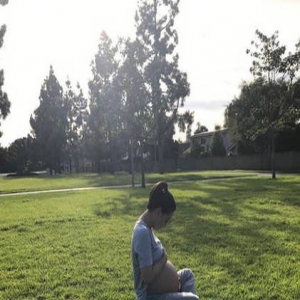 “槿汐”孙茜美国顺产得子 儿子“小老虎”重7斤2两