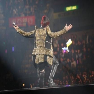 张敬轩重提退赛风波 跪地致谢粉丝