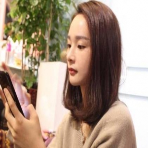 杨幂替身就拍了一个镜头 被网友指责蹭热度