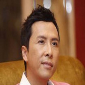 甄子丹被老婆嫌弃开车慢 称安全第一