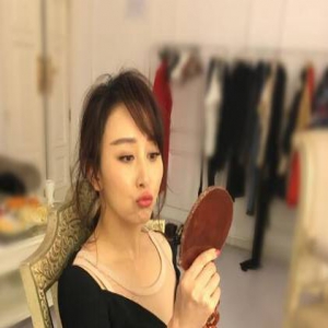 要生二胎？阔太胡静小腹隆起疑似有孕(图)