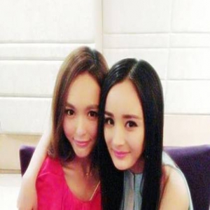 唐嫣工作室手滑讽杨幂？澄清：账号被盗