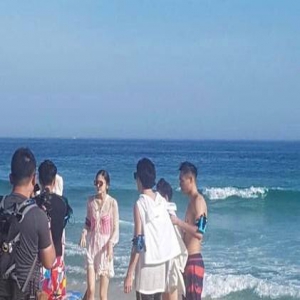 《花少3》路透照来了！古力娜扎江疏影穿比基尼比美