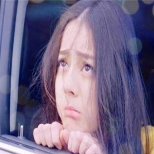 被讽势利眼，遭跑男团排挤…迪丽热巴火了，就被黑吗