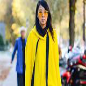 你穿飘带衬衫配风衣 仙气飘飘驱散雾霾