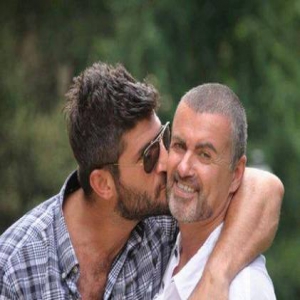 英巨星乔治迈克尔死因曝光 家人曾怀疑同性男友