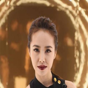 演唱会遇男粉丝激动“啊