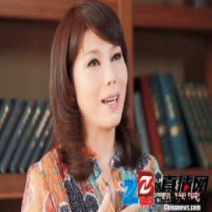 通讯：粤曲才女陈玲玉 琵琶弹唱技无双