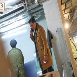 投资千万！马德钟开蚝吧 亲自看店装修