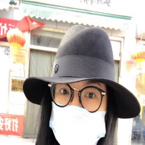 家庭主妇的日常！李湘全副武装去菜市场买菜(图)