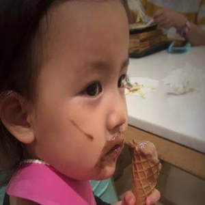 黄磊称小女儿不敢吃狮子头 原因：怕它咬我