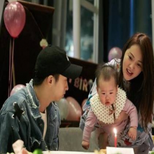 老公帮带娃该不该谢？伊能静：时常要感恩