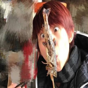 娘娘又“神经”了！蔡少芬吃条鱼也能变对眼