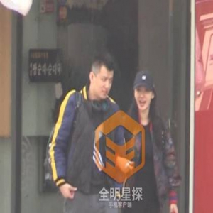 新恋情？柳岩与富二代游首尔，海量亲密照曝光