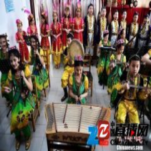 乌鲁木齐一小学十二木卡姆乐团3年培养50名小传承人