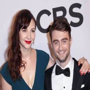 哈利波特被曝闪婚，传买钻戒“预算无上限”