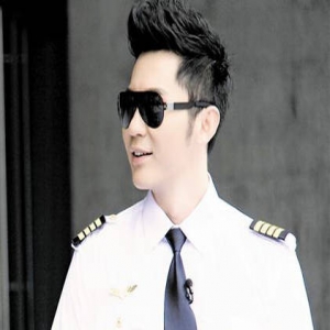 李晨工作室回应天价面疑云 晒菜单澄清谣言