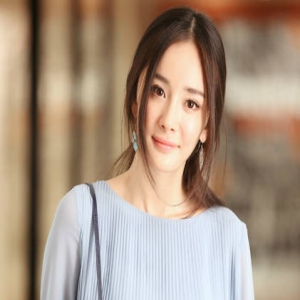 又要力推新人？杨幂谈最佳新人标准：好看的！