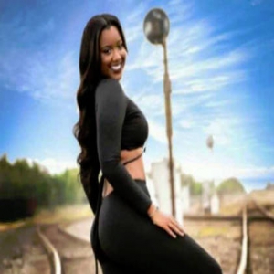 铁道旁拍照片遭火车撞死！19岁怀孕少女模特梦碎