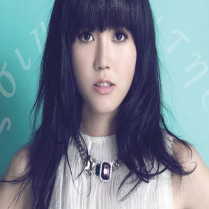 准妈妈吴若希向女儿投降：尽情踢我吧，越踢越开心